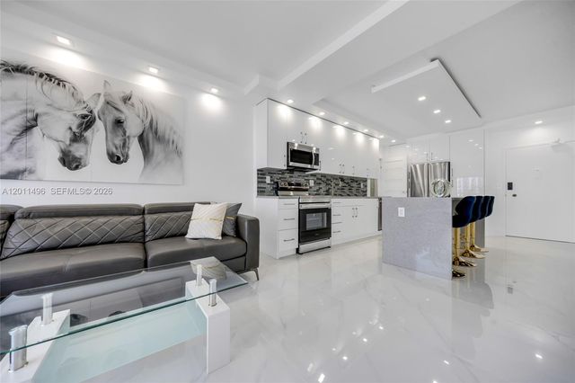 1985 S Ocean Dr 10B, Hallandale Beach, FL 33009