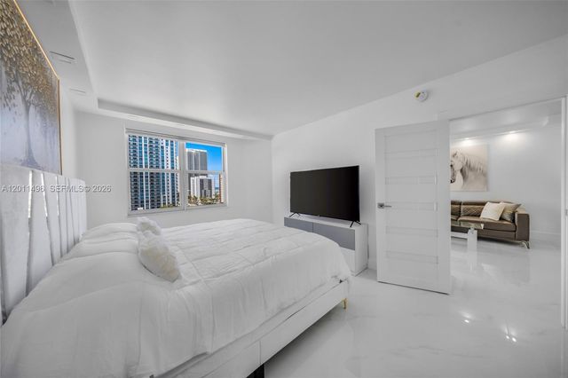 1985 S Ocean Dr 10B, Hallandale Beach, FL 33009