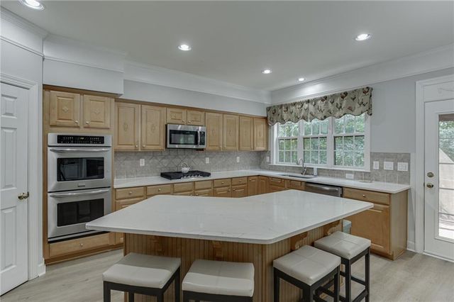 1620 Alvecote Court, Cumming, GA 30041