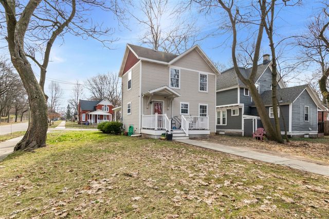 548 Adams Street, Grand Rapids, MI 49507