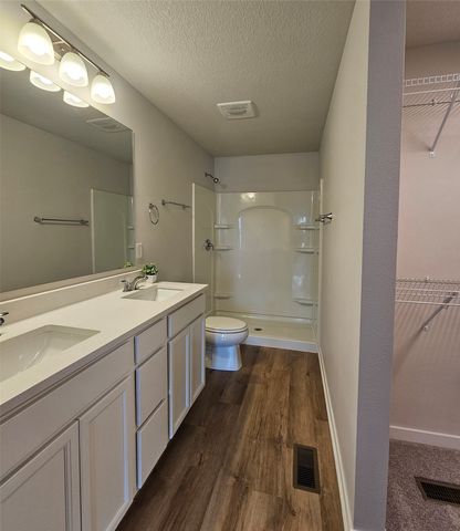3040 Darling Road, Waukee, IA 50263