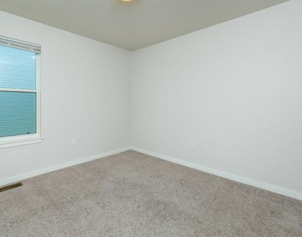 3040 Darling Road, Waukee, IA 50263