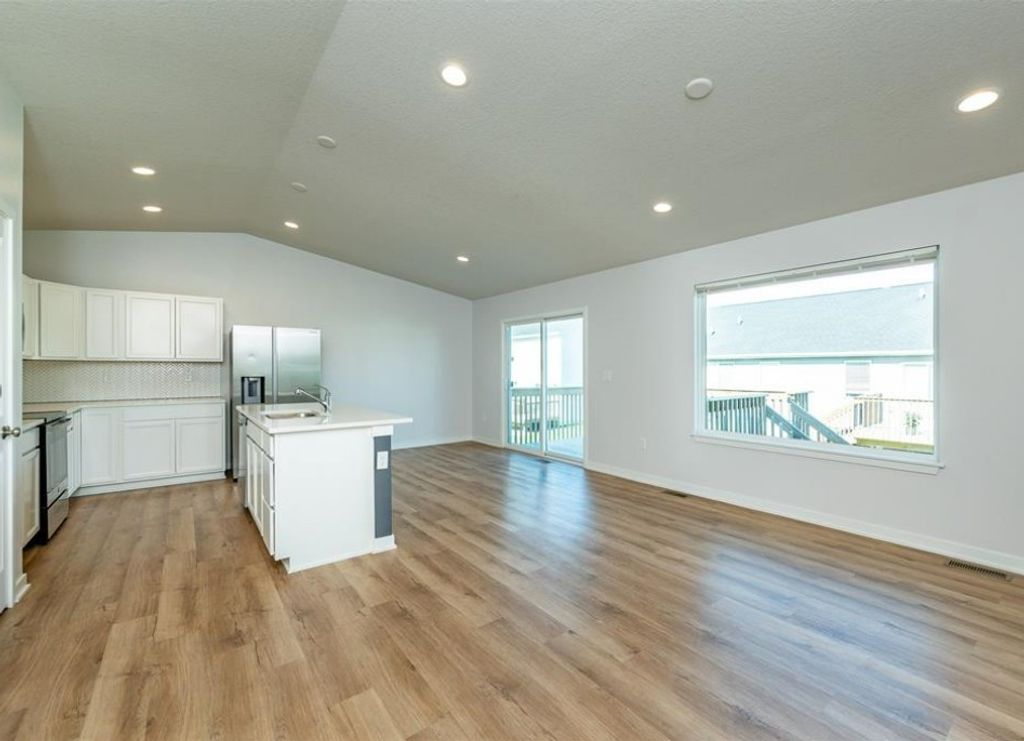 3040 Darling Road, Waukee, IA 50263
