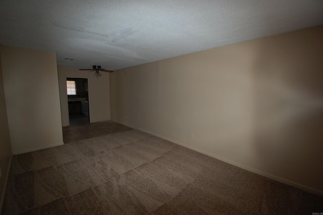 8205 E Woodview Drive, Sherwood, AR 72120