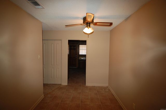 8205 E Woodview Drive, Sherwood, AR 72120
