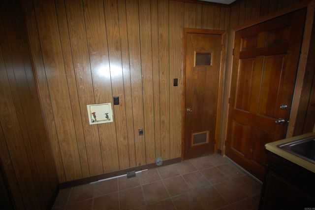 8205 E Woodview Drive, Sherwood, AR 72120