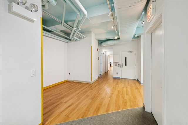 3827 N Southport Avenue, Chicago, IL 60613