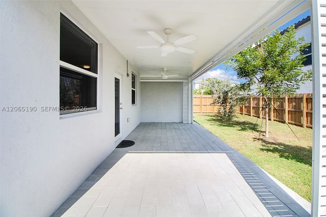 879 SE 26th Ter 1, Homestead, FL 33035