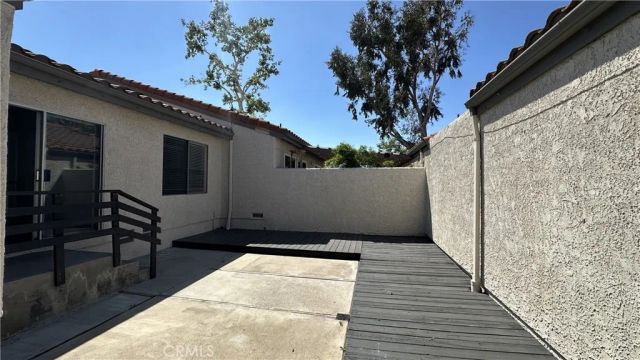 19519 Rinaldi 57, Porter Ranch, CA 91326
