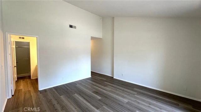 19519 Rinaldi 57, Porter Ranch, CA 91326