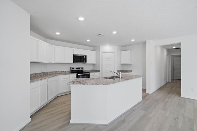 7215 Willow Meadow Lane, Beasley, TX 77417