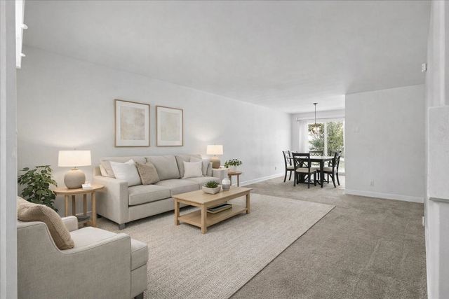 I4 Grandview Drive I, South Burlington, VT 05403