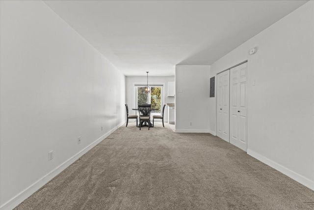 I4 Grandview Drive I, South Burlington, VT 05403