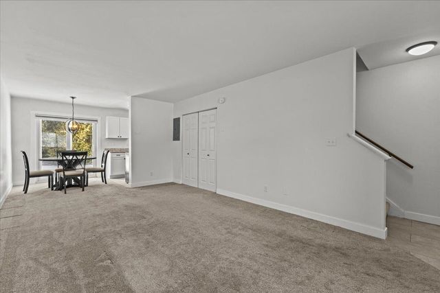 I4 Grandview Drive I, South Burlington, VT 05403