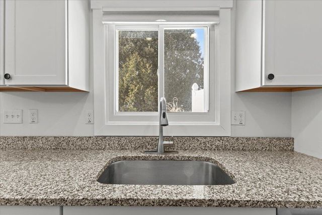 I4 Grandview Drive I, South Burlington, VT 05403