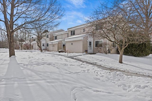 I4 Grandview Drive I, South Burlington, VT 05403