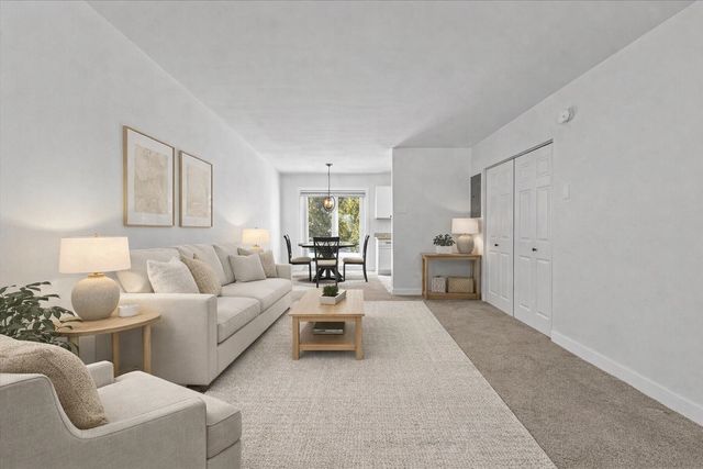 I4 Grandview Drive I, South Burlington, VT 05403