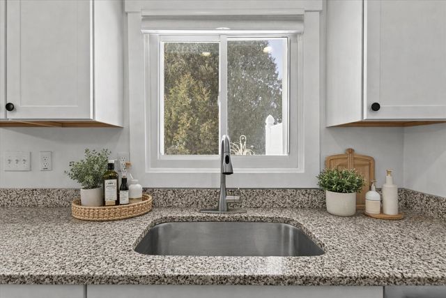 I4 Grandview Drive I, South Burlington, VT 05403