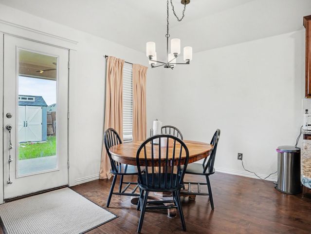 2205 Kingfisher Street, Crandall, TX 75114