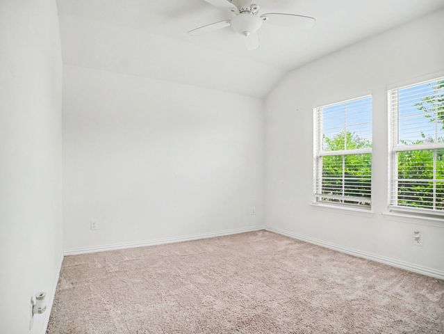2205 Kingfisher Street, Crandall, TX 75114