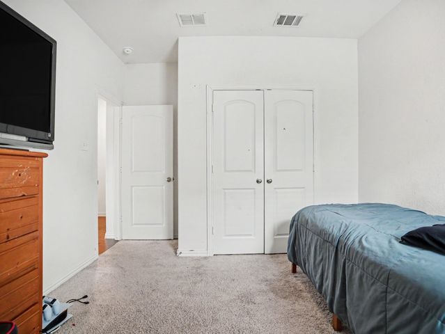 2205 Kingfisher Street, Crandall, TX 75114