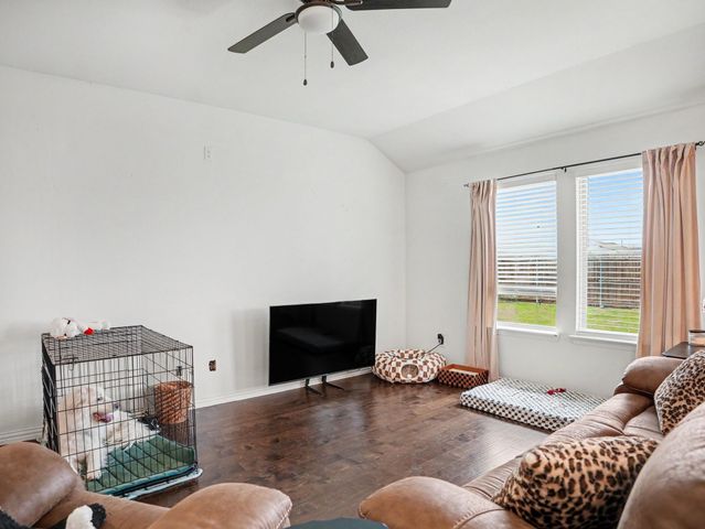 2205 Kingfisher Street, Crandall, TX 75114