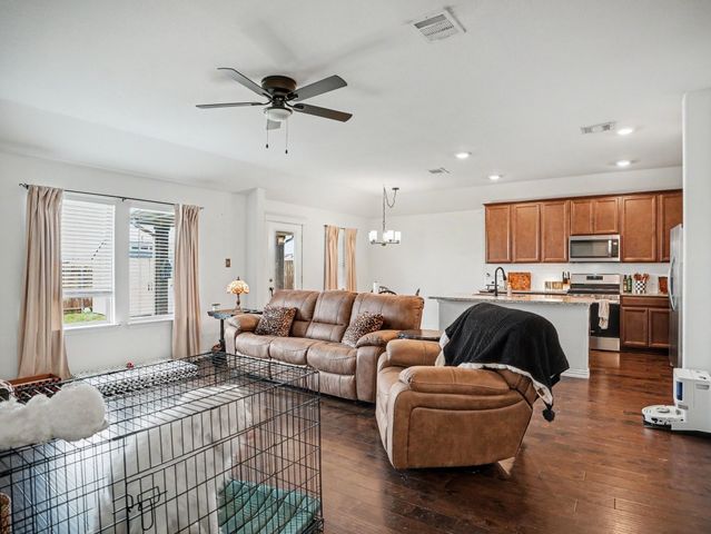 2205 Kingfisher Street, Crandall, TX 75114