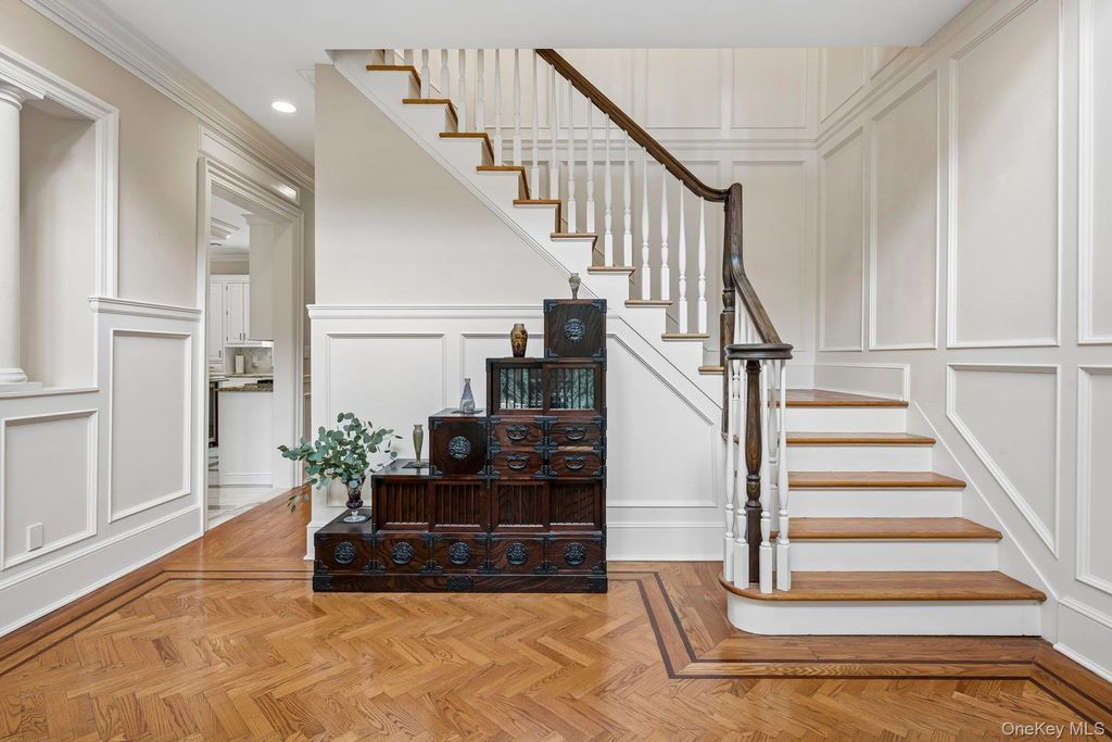 4 The Commons, Cold Spring Harbor, NY 11724 — photo 3