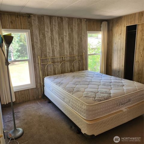 1191 NE Larson Boulevard, Belfair, WA 98528