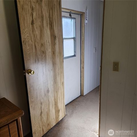 1191 NE Larson Boulevard, Belfair, WA 98528