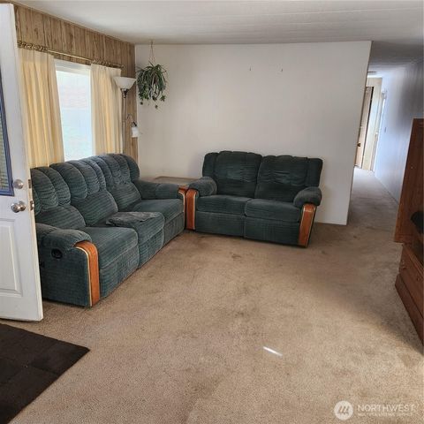 1191 NE Larson Boulevard, Belfair, WA 98528