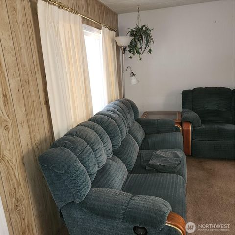 1191 NE Larson Boulevard, Belfair, WA 98528