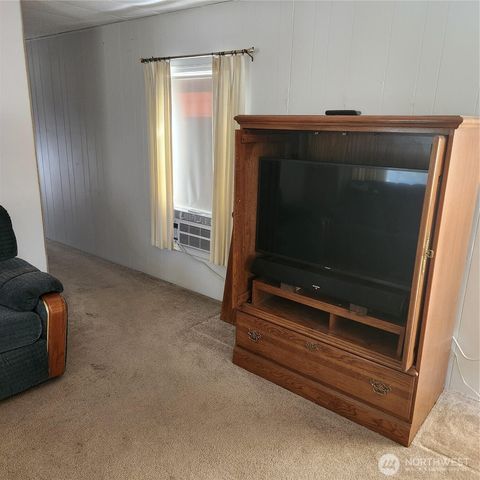 1191 NE Larson Boulevard, Belfair, WA 98528