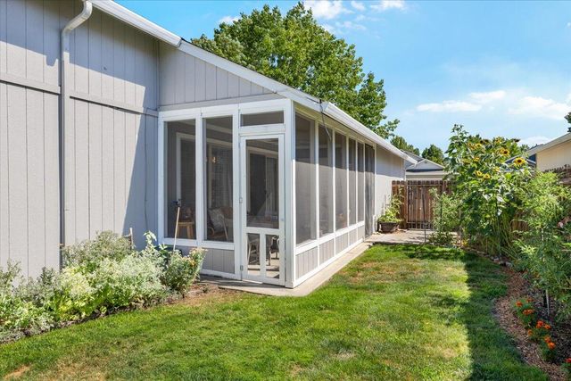 2065 Cheshire Way, Medford, OR 97501