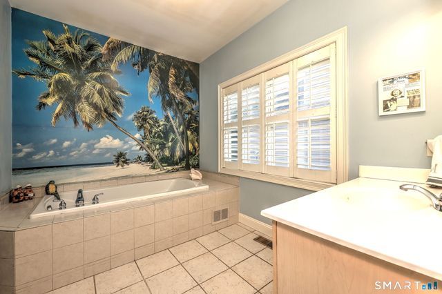 99 Jasmine Circle 99, Milford, CT 06461