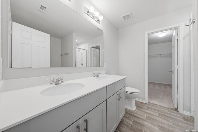 11131 HILLTOP BARN, San Antonio, TX 78254