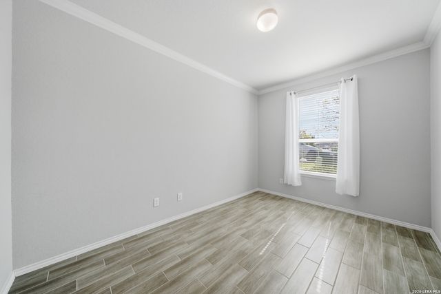 11131 HILLTOP BARN, San Antonio, TX 78254