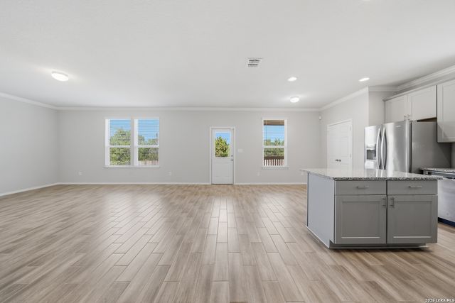 11131 HILLTOP BARN, San Antonio, TX 78254