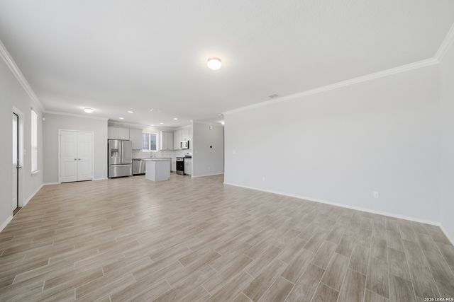 11131 HILLTOP BARN, San Antonio, TX 78254