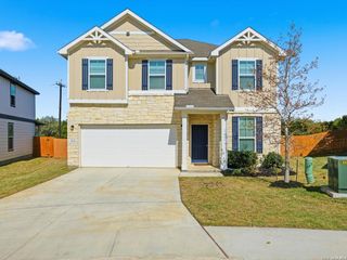 11131 HILLTOP BARN, San Antonio, TX 78254