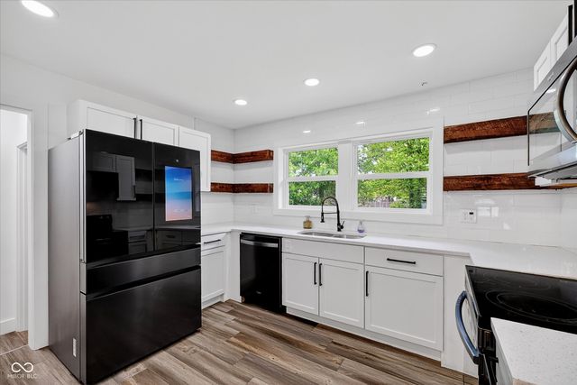 248 S 5th Avenue, Beech Grove, IN 46107
