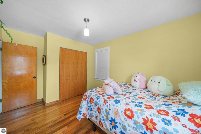 1189 Gray Road, Traverse City, MI 49684