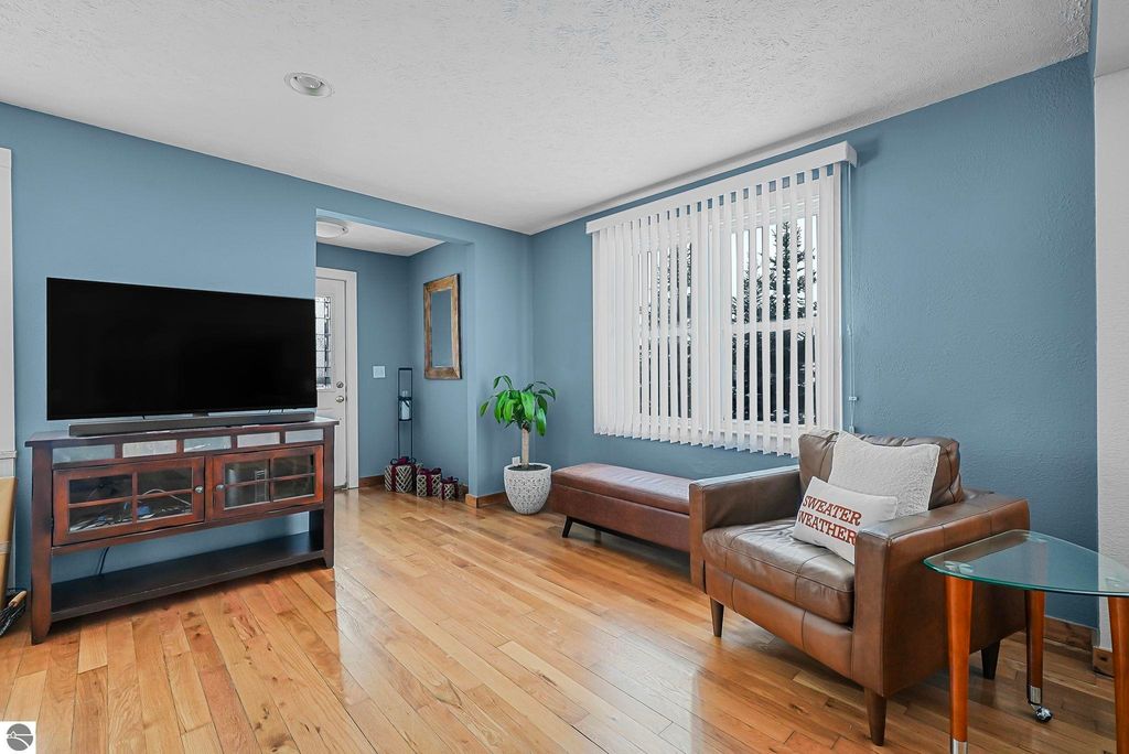 Image 17 of property listing at 1189 Gray Road, Traverse City, MI 49684