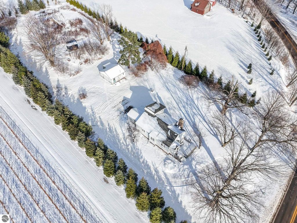 Image 31 of property listing at 1189 Gray Road, Traverse City, MI 49684