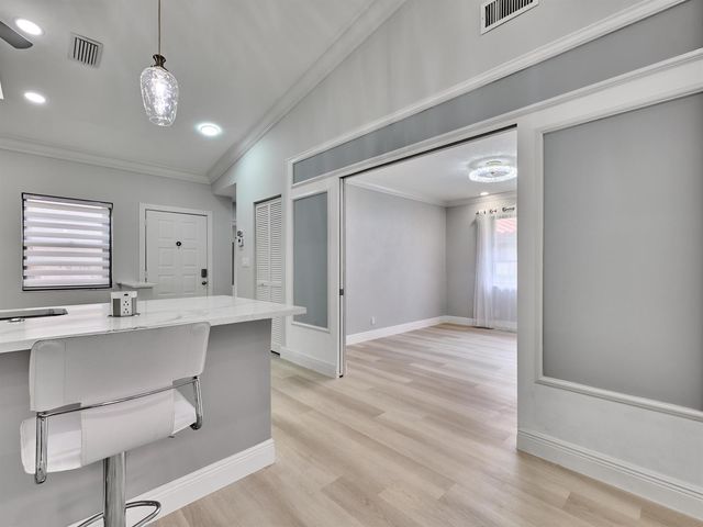 6067 Kings Gate Circle, Delray Beach, FL 33484