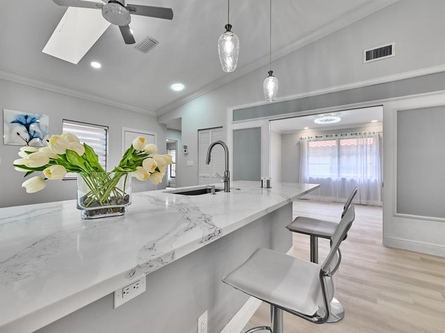 6067 Kings Gate Circle, Delray Beach, FL 33484