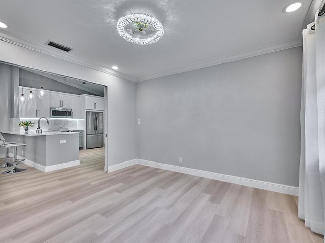 6067 Kings Gate Circle, Delray Beach, FL 33484