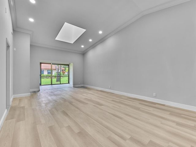 6067 Kings Gate Circle, Delray Beach, FL 33484