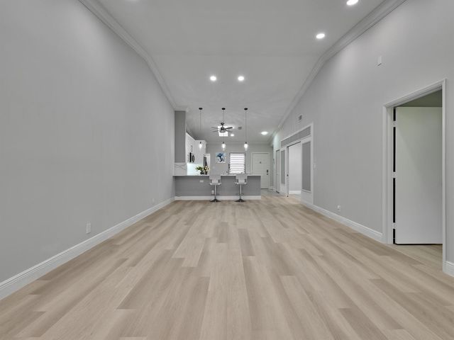 6067 Kings Gate Circle, Delray Beach, FL 33484