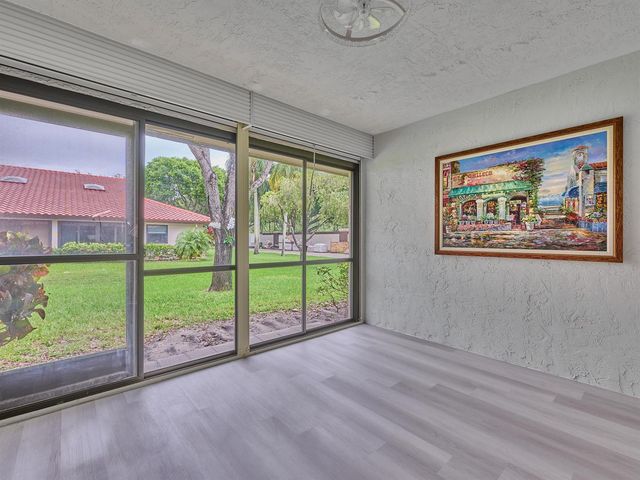 6067 Kings Gate Circle, Delray Beach, FL 33484